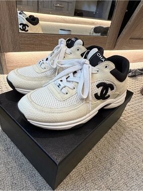 CHANEL Mesh suede Calfskin Grained Cream and Black and white Logo Sneakers sz 37